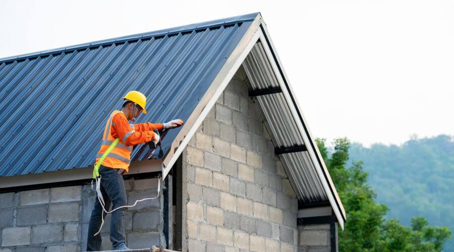 Expert Emergency Roof Repairs services in Stittville, NY